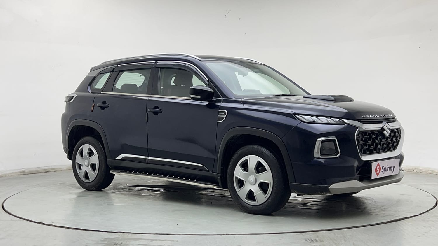 Used 2025 Maruti Suzuki Grand Vitara Delta CNG Cng Manual exterior RIGHT FRONT CORNER VIEW