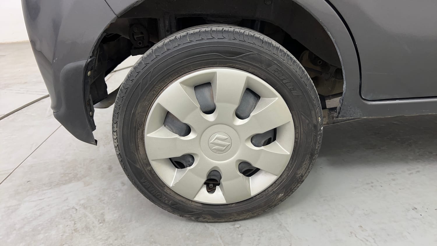 Used 2019 maruti-suzuki Alto K10 VXi (O) AMT Petrol Automatic tyres RIGHT REAR TYRE RIM VIEW