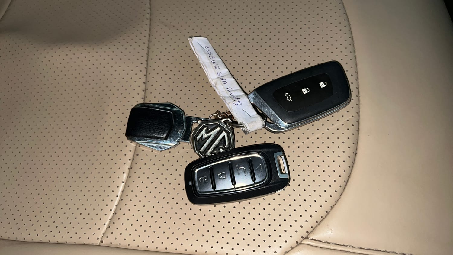 Used 2022 MG Motors Hector Sharp 2.0 Diesel Turbo MT Diesel Manual extra CAR KEY VIEW