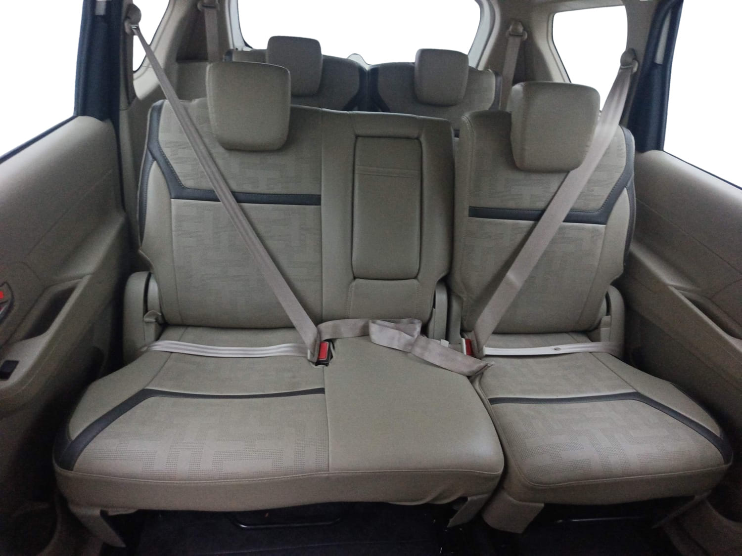 Used 2024 Maruti Suzuki Ertiga VXi AT Petrol Automatic interior REAR SEAT CONDITION VIEW