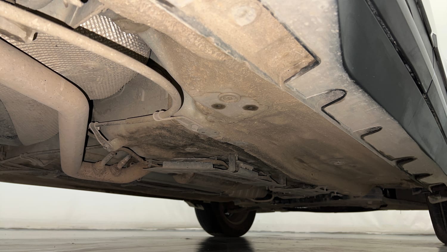 Used 2024 Kia Sonet HTX 1.5 Diesel AT Diesel Automatic extra REAR RIGHT UNDERBODY VIEW