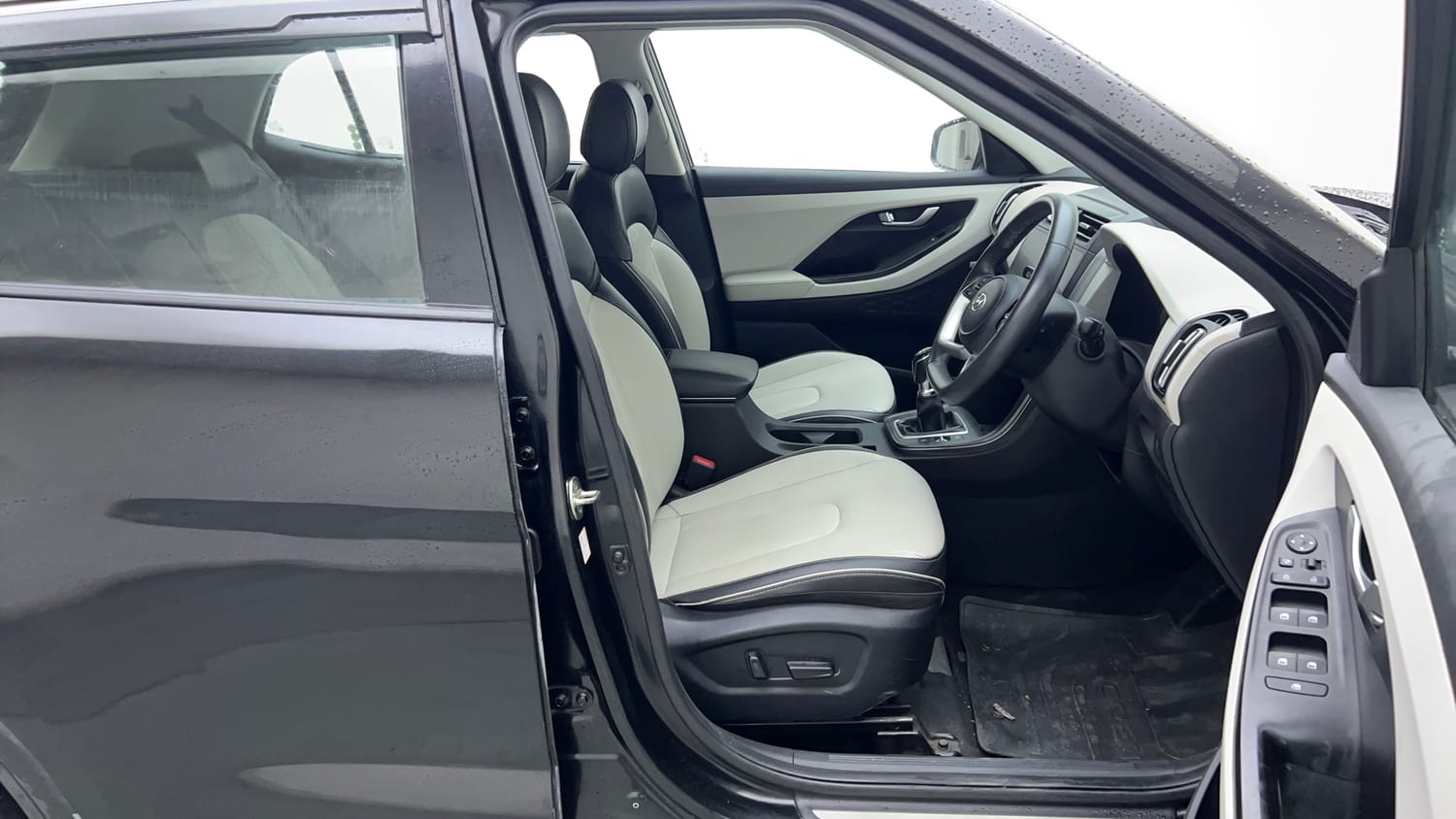 Used 2022 Hyundai Creta SX (O) 1.5 Diesel Diesel Manual interior RIGHT SIDE FRONT DOOR CABIN VIEW