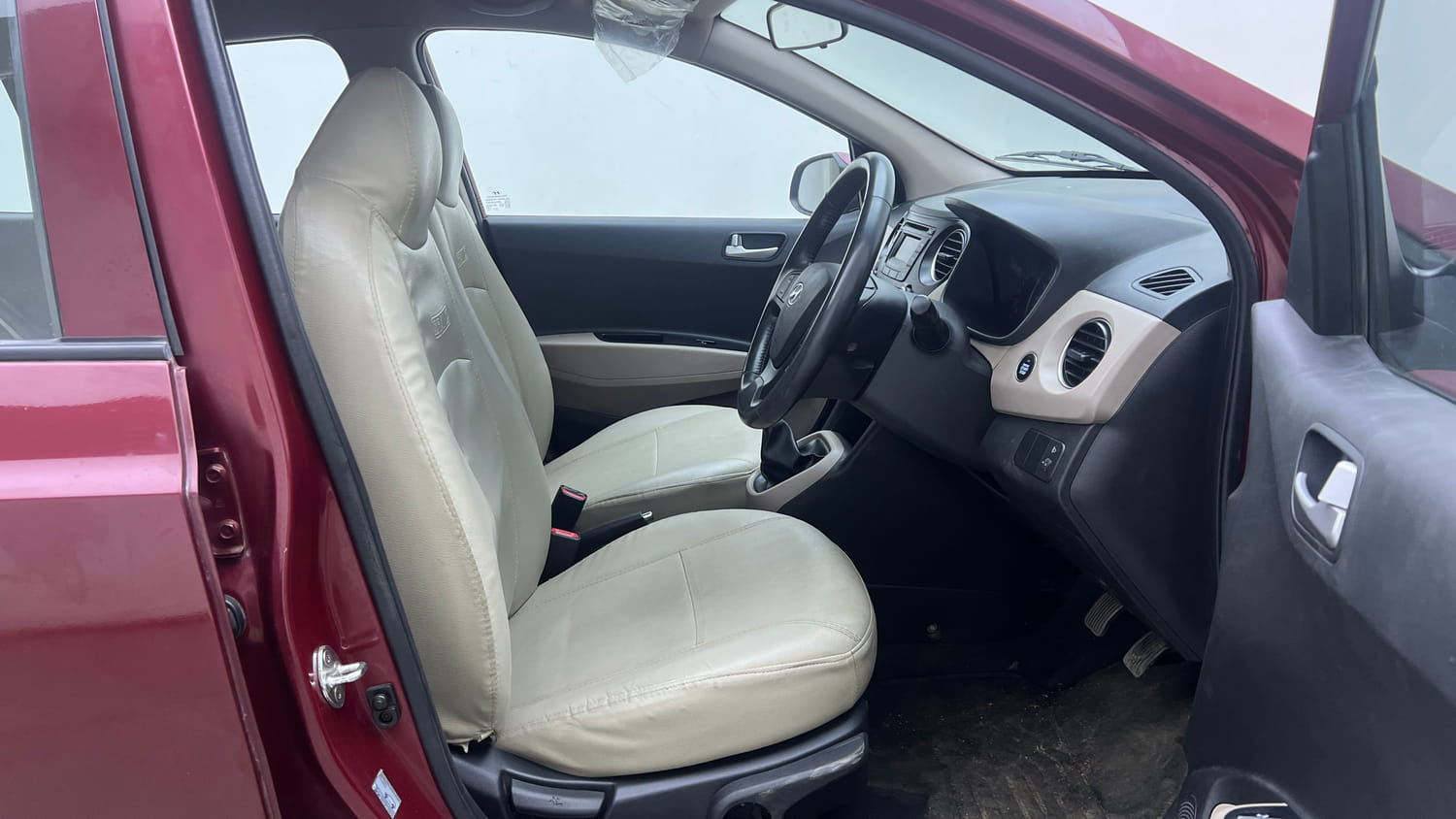 Used 2016 Hyundai Grand i10 Asta 1.2 Kappa VTVT (O) Petrol Manual interior RIGHT SIDE FRONT DOOR CABIN VIEW