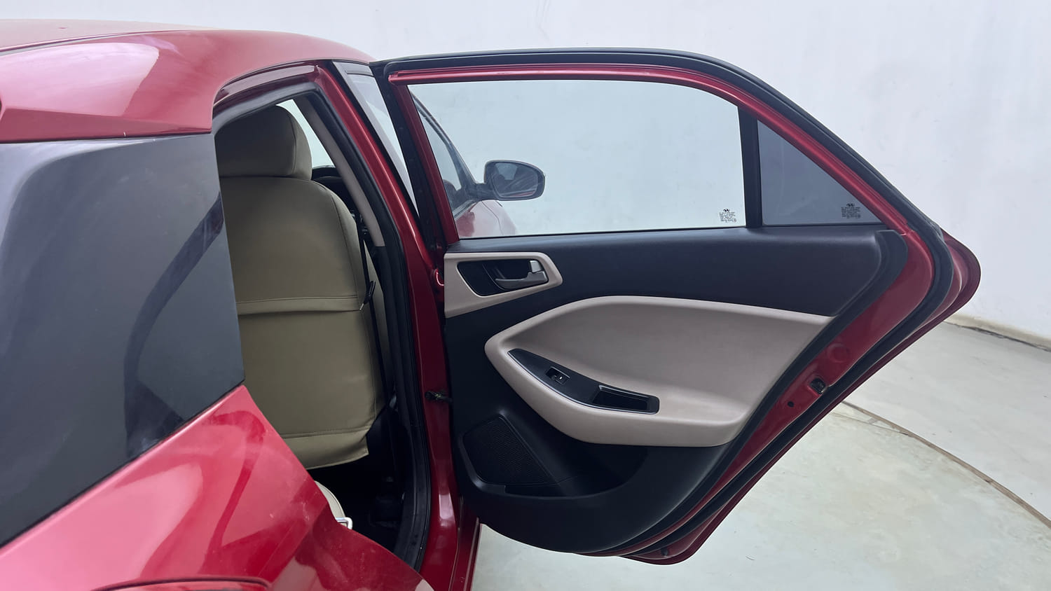 Used 2016 Hyundai Elite i20 Asta 1.2 Petrol Manual interior RIGHT REAR DOOR OPEN VIEW
