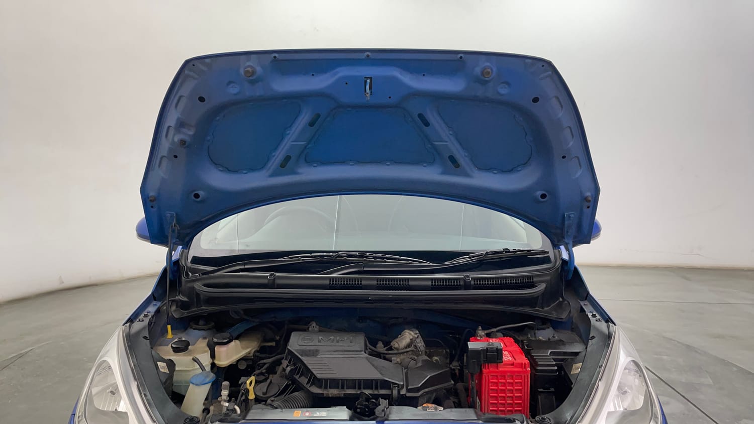 Used 2021 Hyundai Santro Sportz Petrol Manual engine ENGINE & BONNET OPEN FRONT VIEW