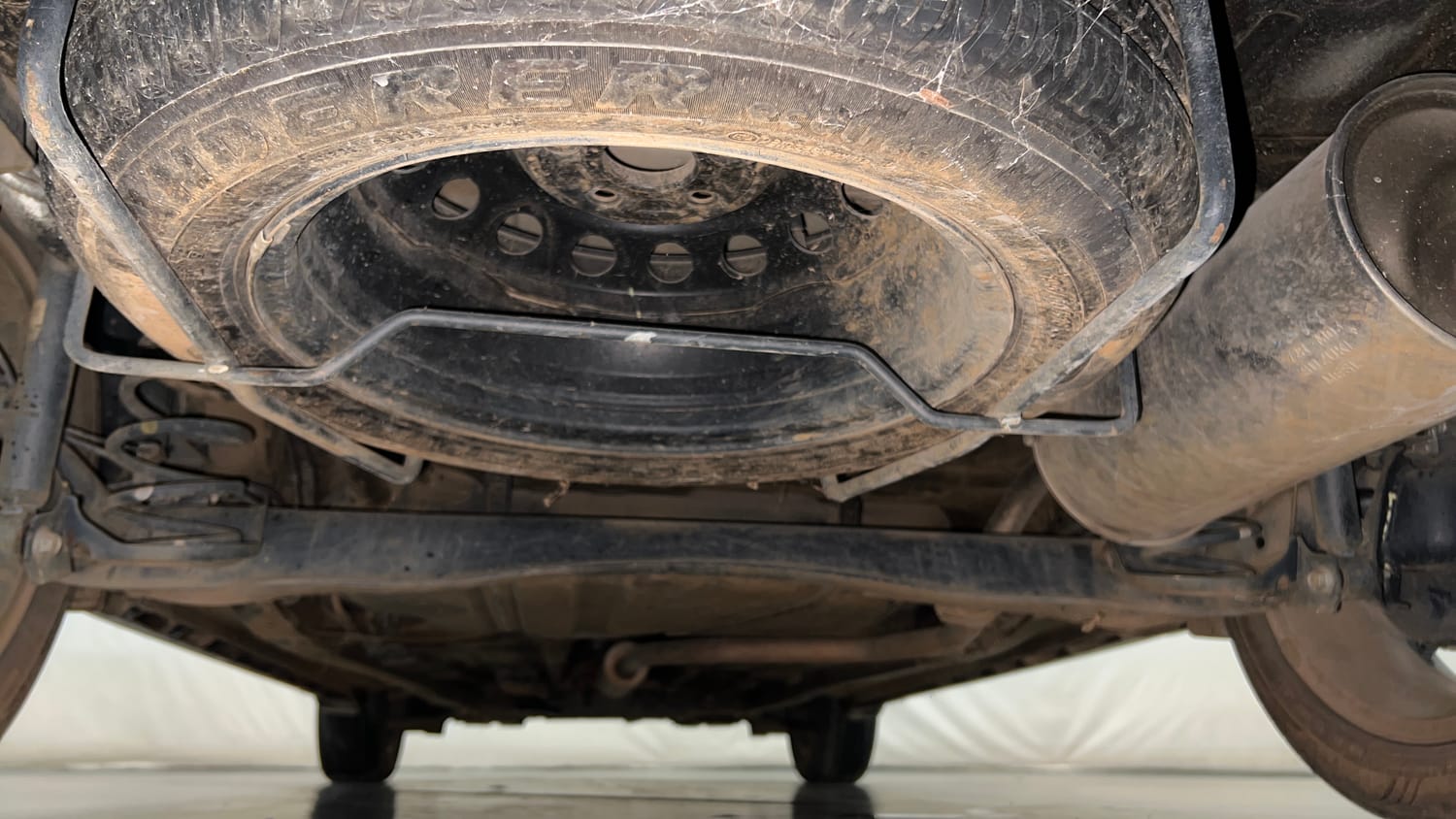 Used 2023 Maruti Suzuki XL6 Alpha Plus MT Petrol Petrol Manual extra REAR UNDERBODY VIEW (TAKEN FROM REAR)