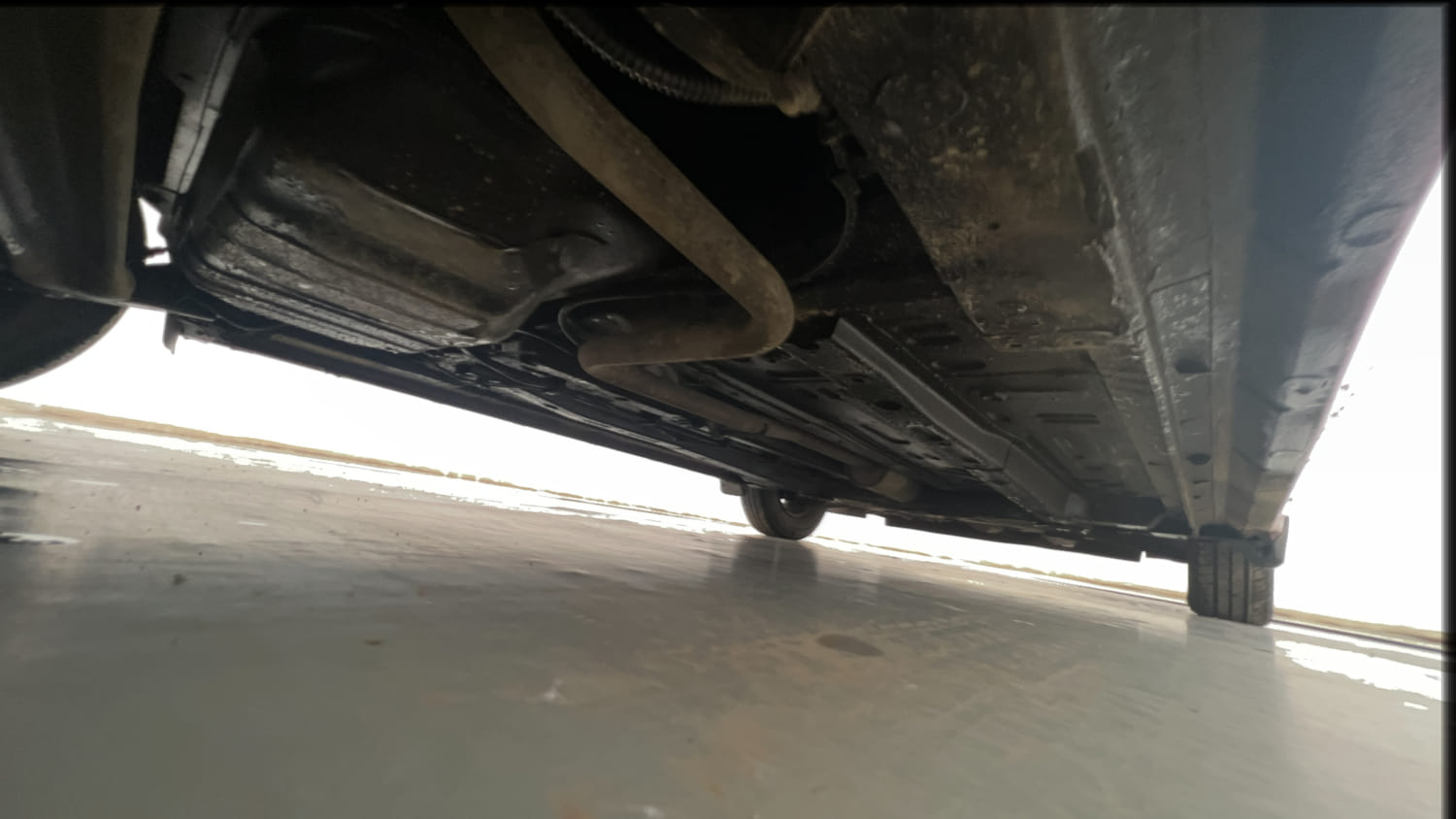Used 2022 Tata Altroz XE Petrol Petrol Manual extra REAR RIGHT UNDERBODY VIEW