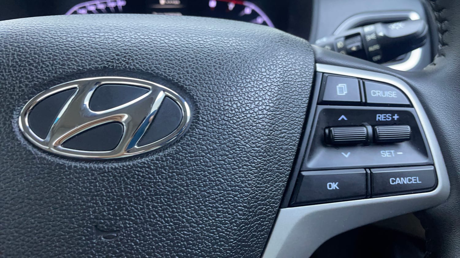 Used 2022 Hyundai Verna SX 1.5 MPi Petrol Manual top_features Cruise control