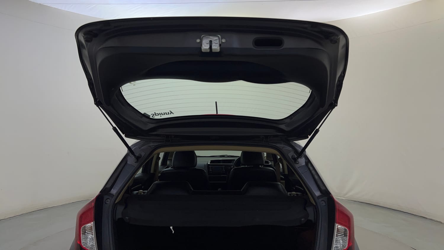 Used 2018 Honda Jazz V AT Petrol Petrol Automatic interior DICKY DOOR OPEN VIEW