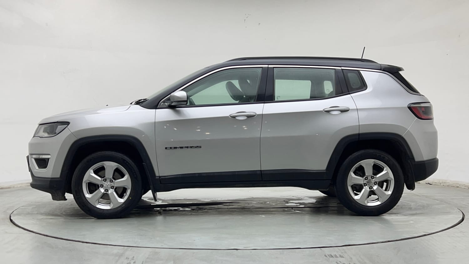 Used 2017 Jeep Compass Limited 1.4 Petrol AT Petrol Automatic exterior LEFT SIDE VIEW