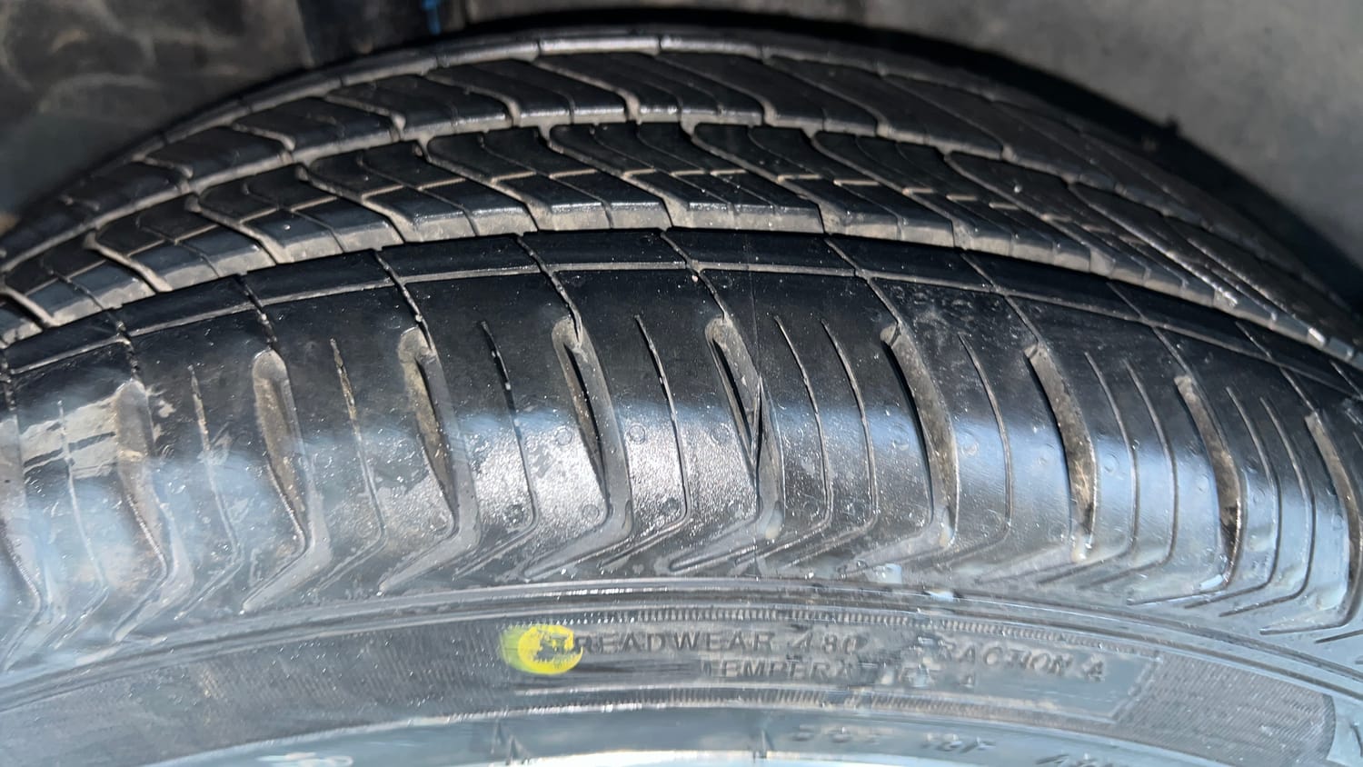 Used 2018 Hyundai Verna SX (O)1.6 VTVT Petrol Manual tyres RIGHT REAR TYRE TREAD VIEW