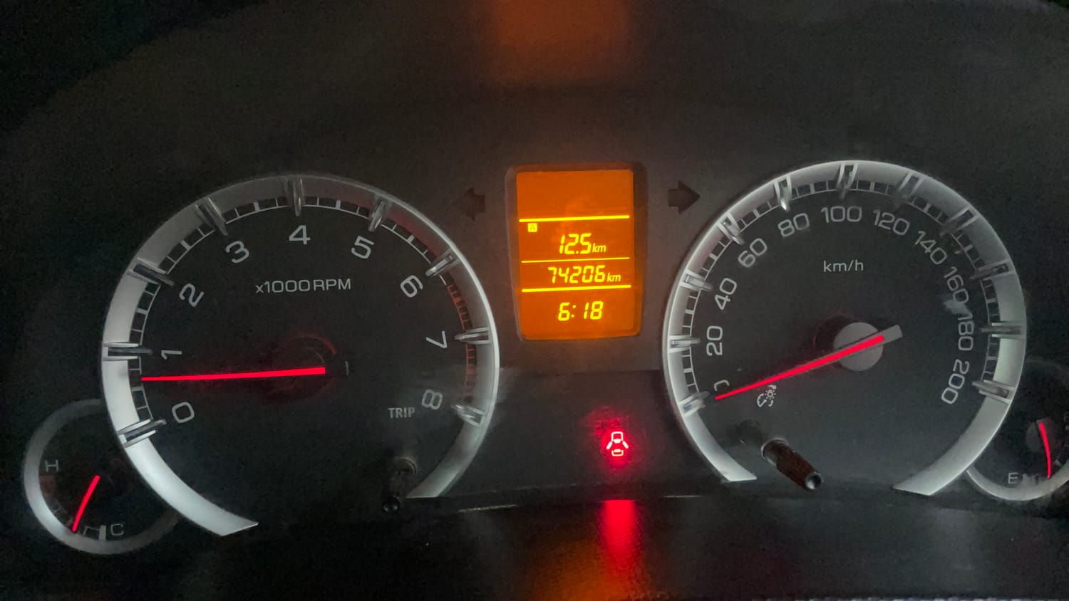 Used 2015 Maruti Suzuki Swift VXi Petrol Manual interior CLUSTERMETER VIEW