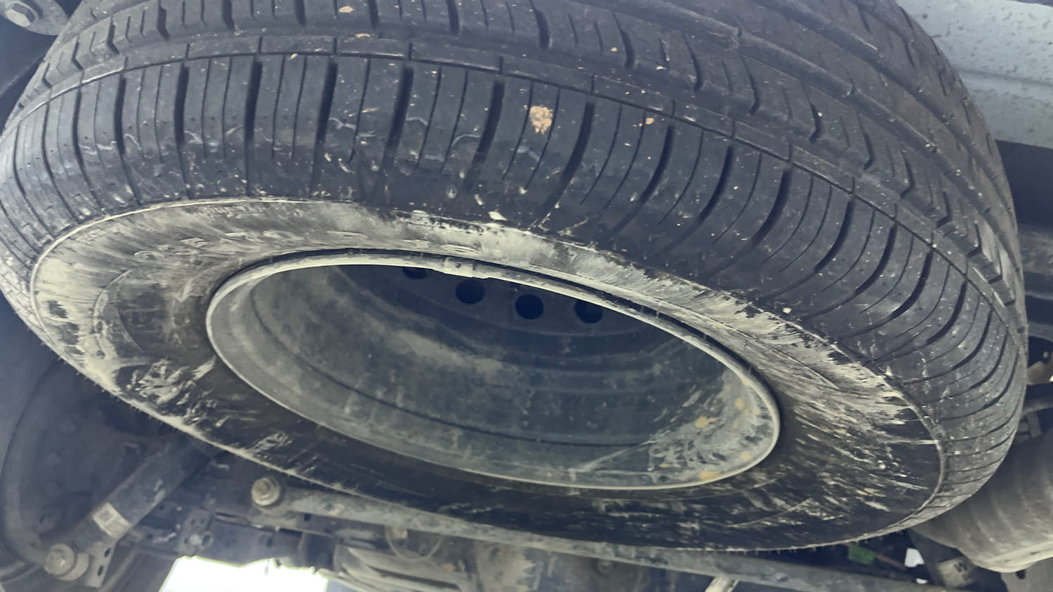 Used 2024 Mahindra Scorpio S3 Plus Diesel Manual tyres SPARE TYRE VIEW