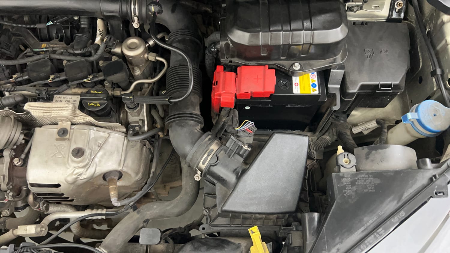 Used 2016 Ford EcoSport Titanium+ 1.0L EcoBoost Petrol Manual engine ENGINE LEFT SIDE VIEW
