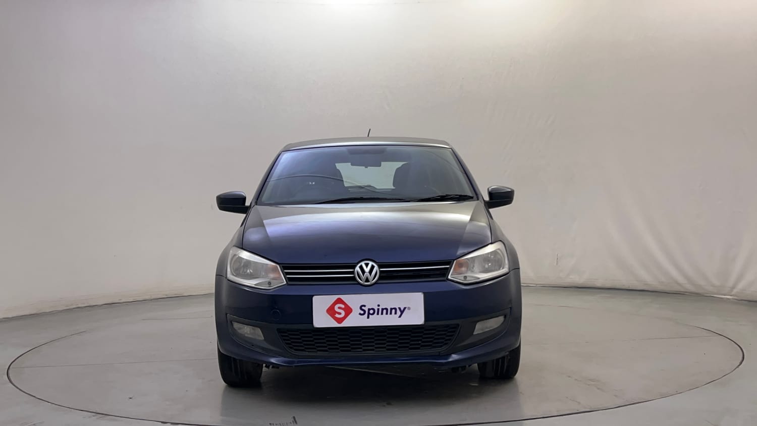 Used 2013 Volkswagen Polo Comfortline 1.2L (P) Petrol Manual exterior FRONT VIEW