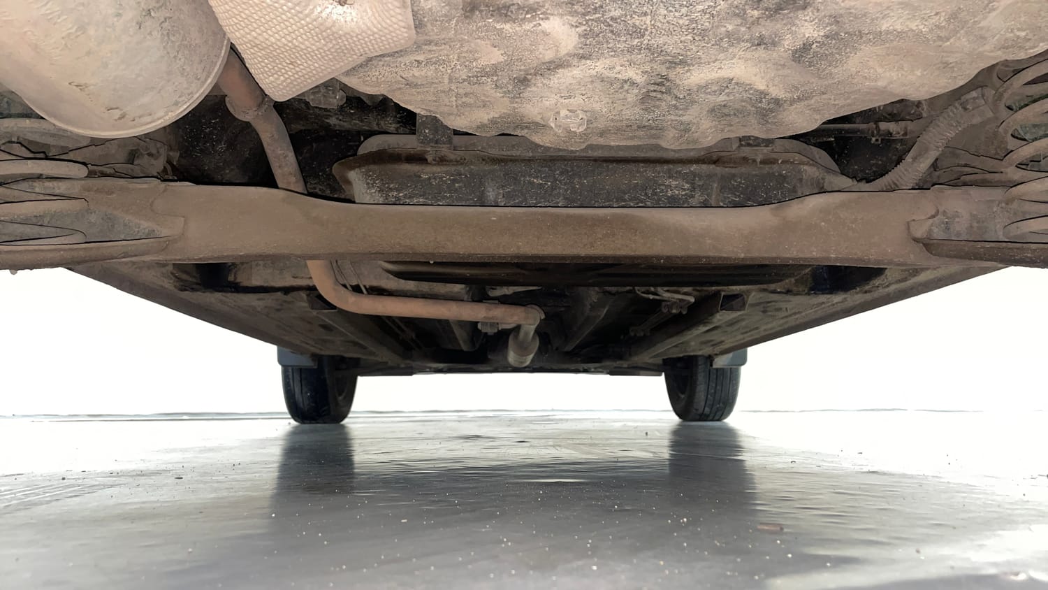 Used 2024 Renault Kiger RXL AMT Petrol Automatic extra REAR UNDERBODY VIEW (TAKEN FROM REAR)