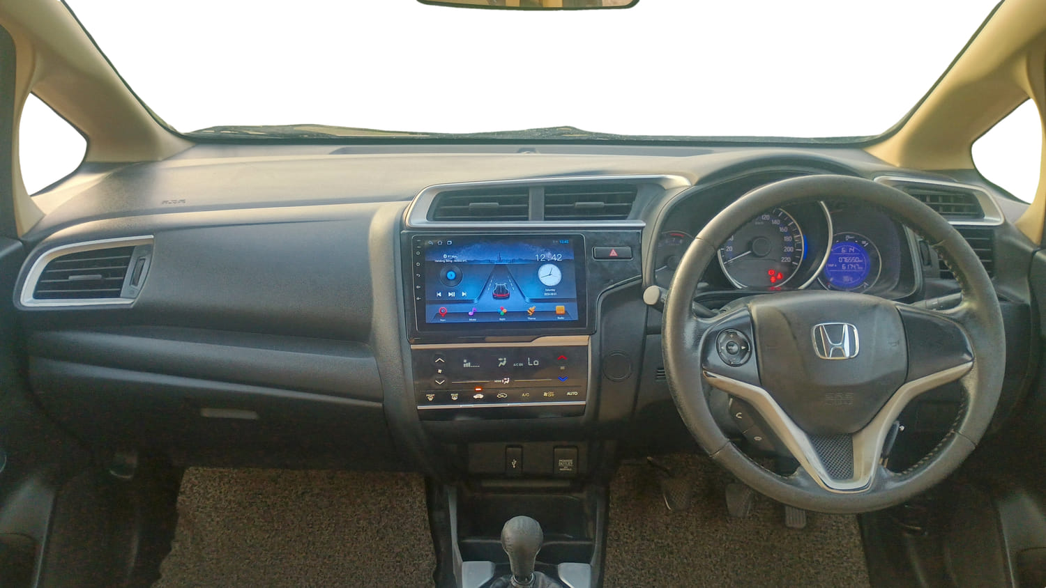 Used 2017 Honda Jazz V Petrol Petrol Manual interior DASHBOARD VIEW