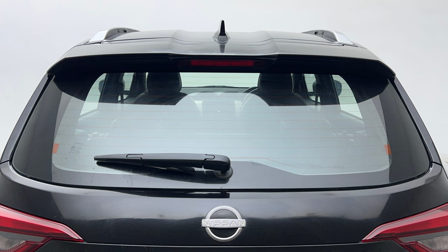 Used 2024 Nissan Magnite XL Petrol Manual exterior BACK WINDSHIELD VIEW