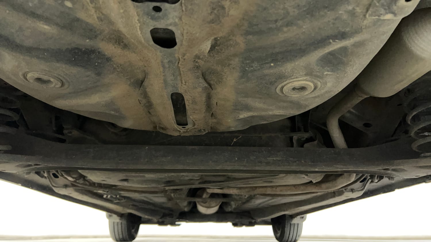 Used 2018 Maruti Suzuki Baleno Delta 1.2 Petrol Manual extra REAR UNDERBODY VIEW (TAKEN FROM REAR)