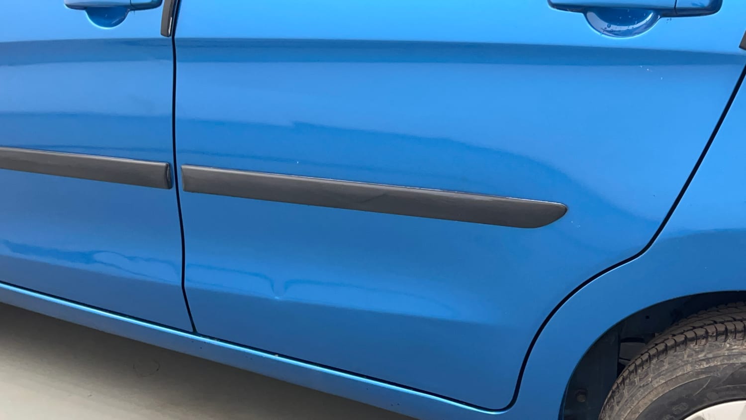 Used 2017 Maruti Suzuki Celerio ZXi Opt Petrol Manual dents MINOR SCRATCH