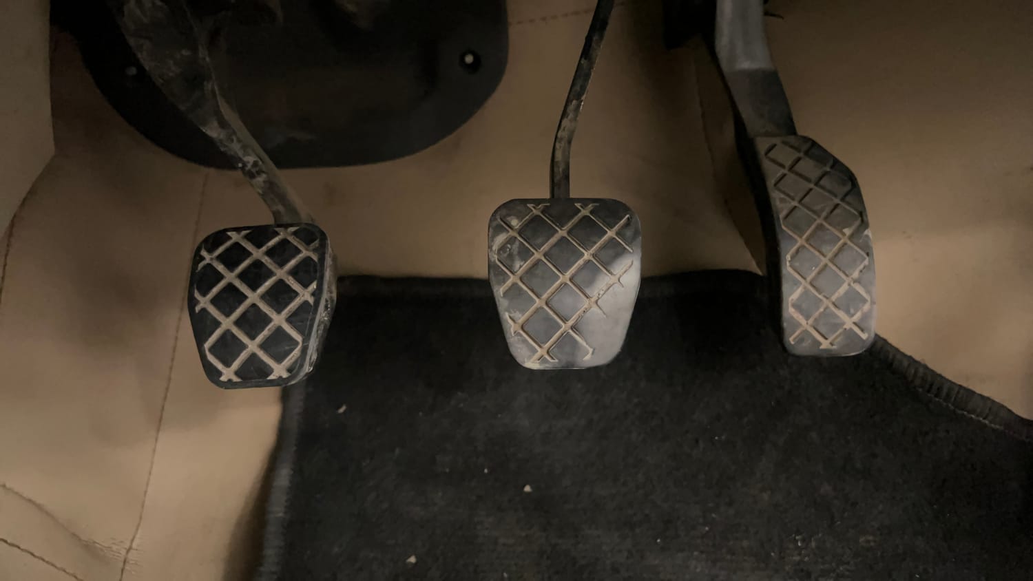 Used 2014 Volkswagen Vento Highline Diesel Diesel Manual interior PEDALS VIEW