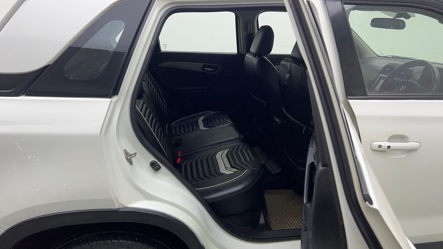 Used 2018 maruti-suzuki Vitara Brezza ZDi Plus AGS Diesel Automatic interior RIGHT SIDE REAR DOOR CABIN VIEW
