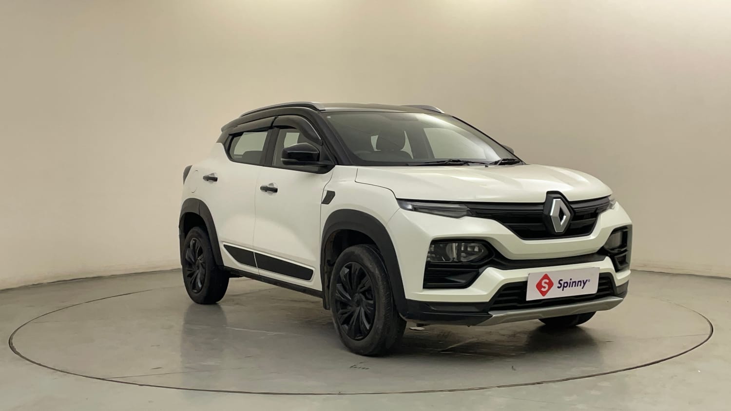 Used 2024 Renault Kiger RXL AMT Petrol Automatic exterior RIGHT FRONT CORNER VIEW