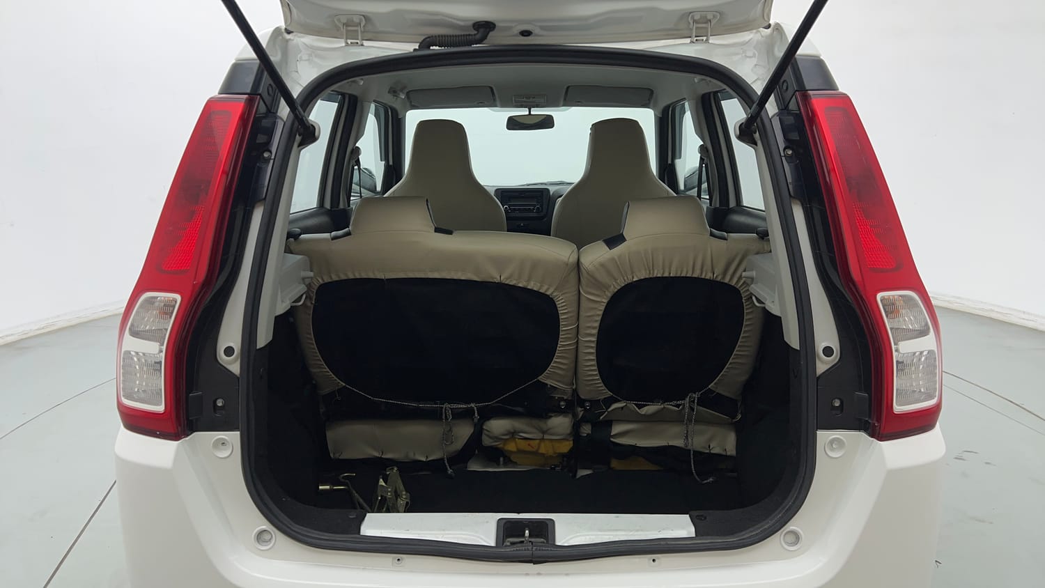 Used 2019 Maruti Suzuki Wagon R VXi 1.2 Petrol Manual interior DICKY INSIDE VIEW