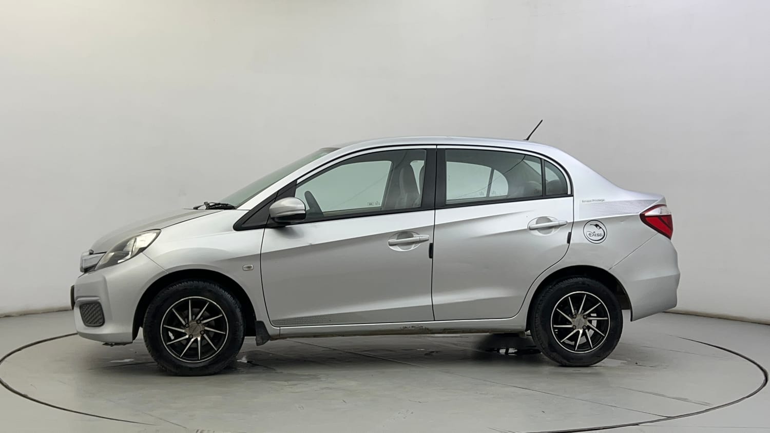 Used 2017 Honda Amaze 1.5 S i-DTEC Opt Diesel Manual exterior LEFT SIDE VIEW