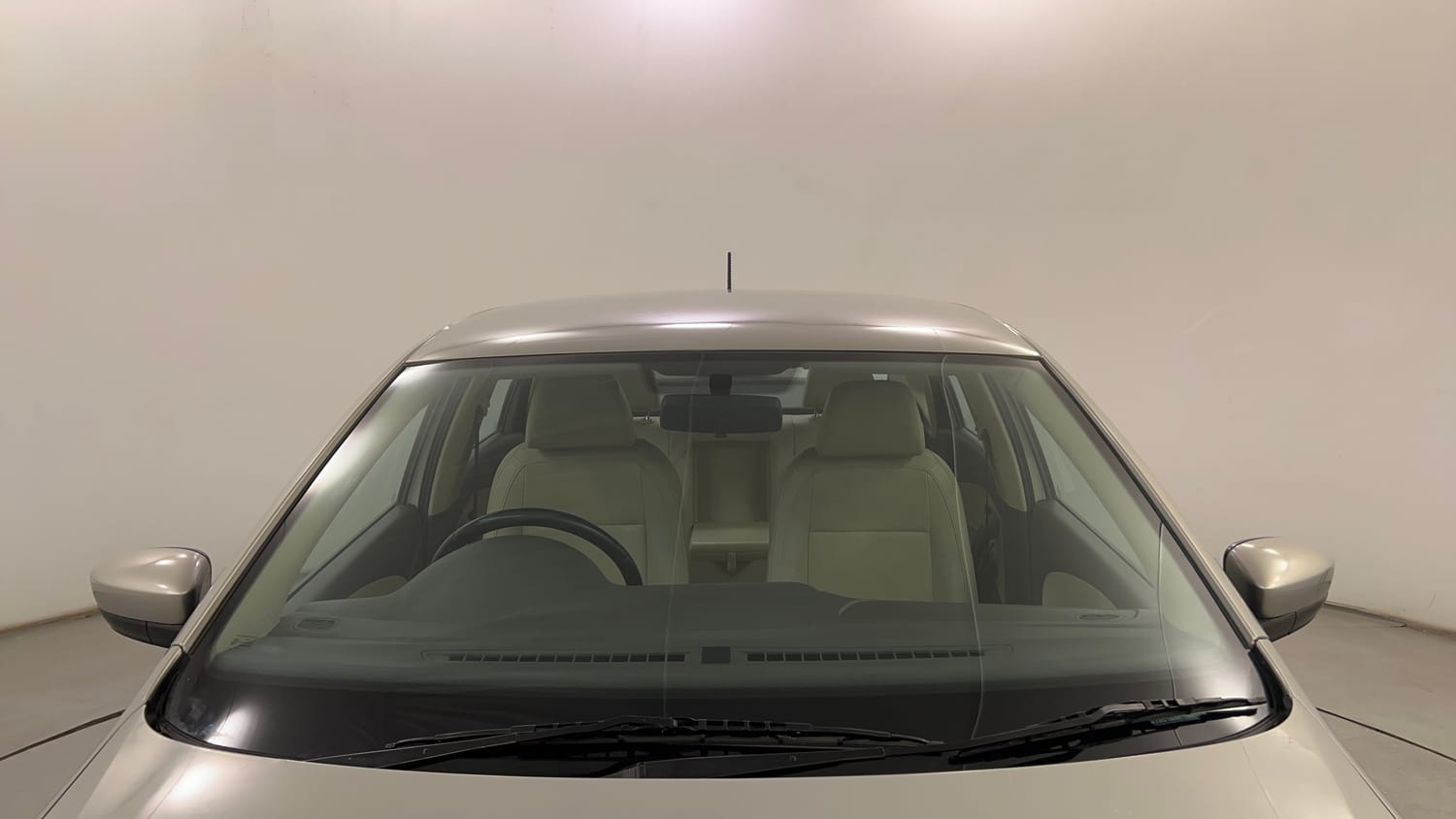 Used 2014 Volkswagen Vento Highline Diesel Diesel Manual exterior FRONT WINDSHIELD VIEW
