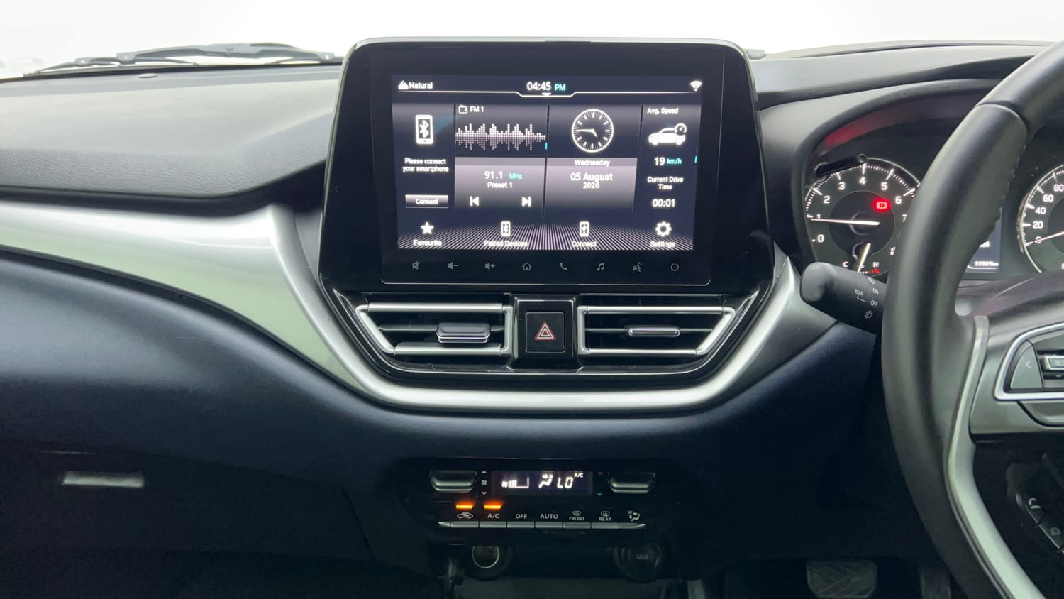 Used 2023 Maruti Suzuki Baleno Alpha AGS Petrol Automatic interior MUSIC SYSTEM & AC CONTROL VIEW