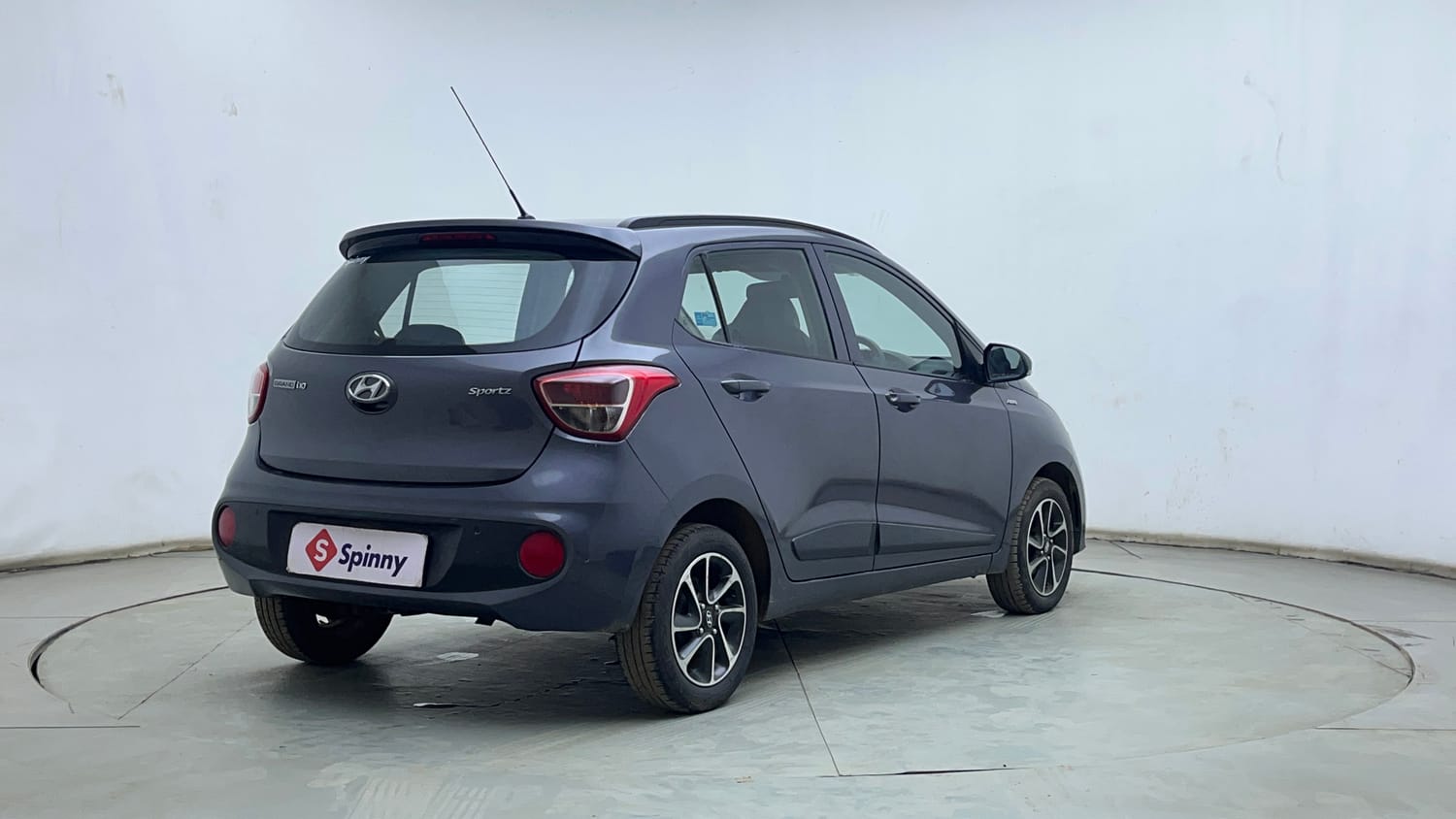 Used 2018 Hyundai Grand i10 Sportz AT 1.2 Kappa VTVT Petrol Automatic exterior RIGHT REAR CORNER VIEW