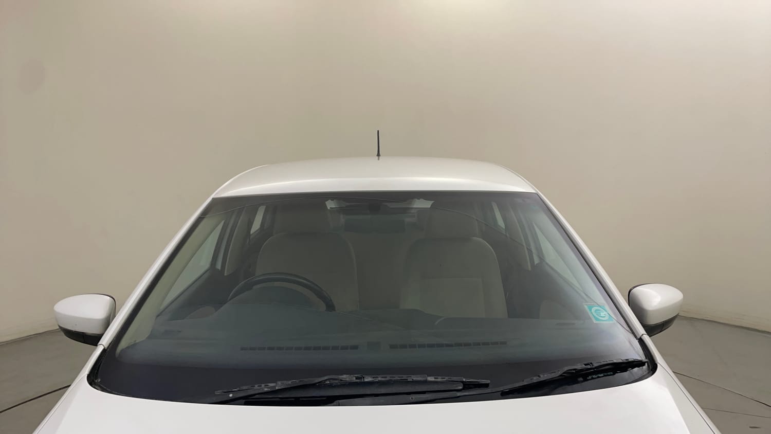 Used 2014 Volkswagen Polo Highline1.5L (D) Diesel Manual exterior FRONT WINDSHIELD VIEW