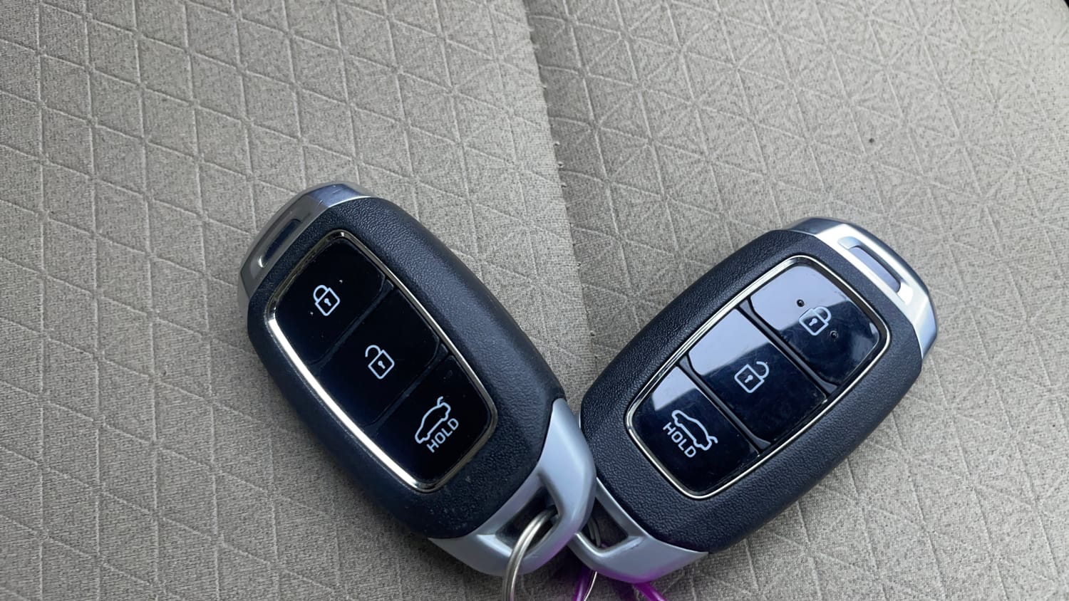 Used 2022 Hyundai Verna SX 1.5 MPi Petrol Manual extra CAR KEY VIEW
