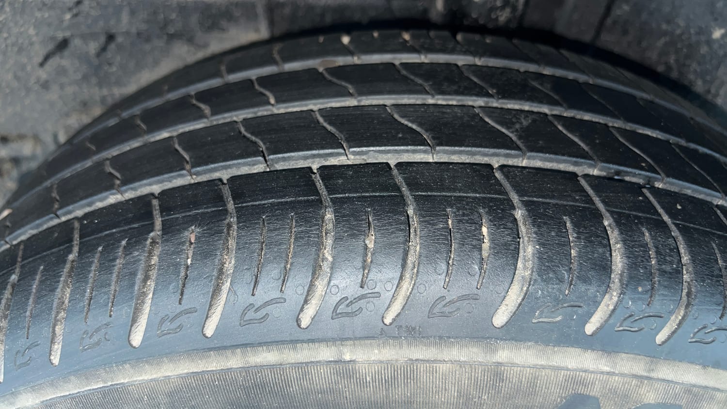 Used 2022 Tata Altroz XZ Plus i-Turbo Petrol Petrol Manual tyres LEFT REAR TYRE TREAD VIEW
