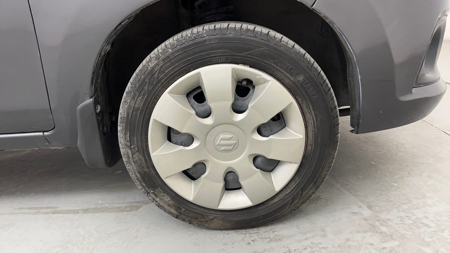 Used 2019 maruti-suzuki Alto K10 VXi (O) AMT Petrol Automatic tyres RIGHT FRONT TYRE RIM VIEW