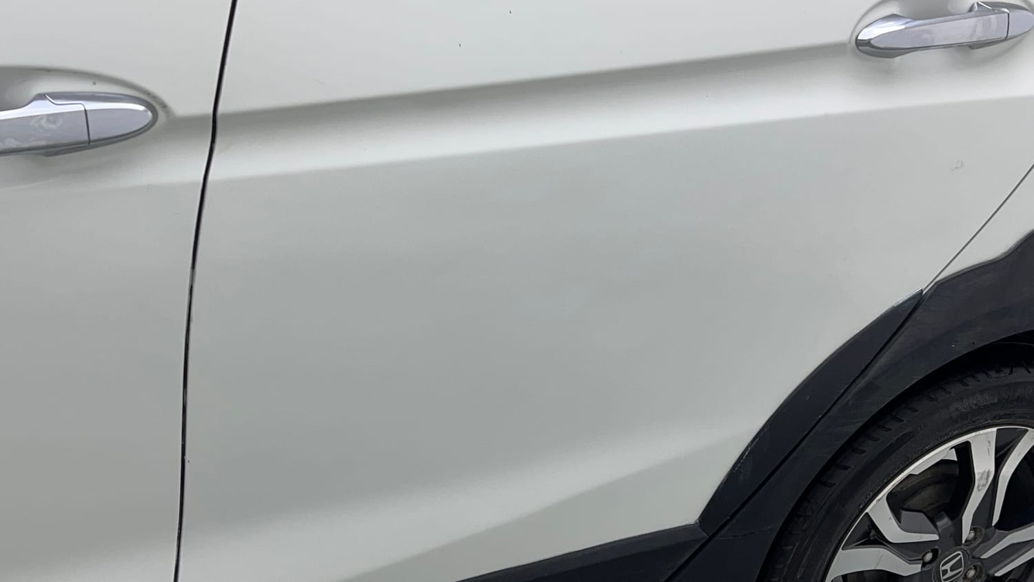 Used 2017 Honda WR-V VX MT Petrol Petrol Manual dents MINOR DENT