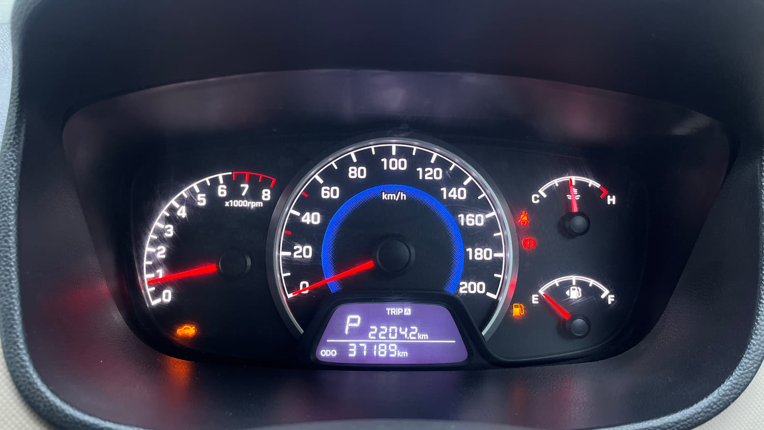 Used 2018 Hyundai Grand i10 Sportz AT 1.2 Kappa VTVT Petrol Automatic interior CLUSTERMETER VIEW