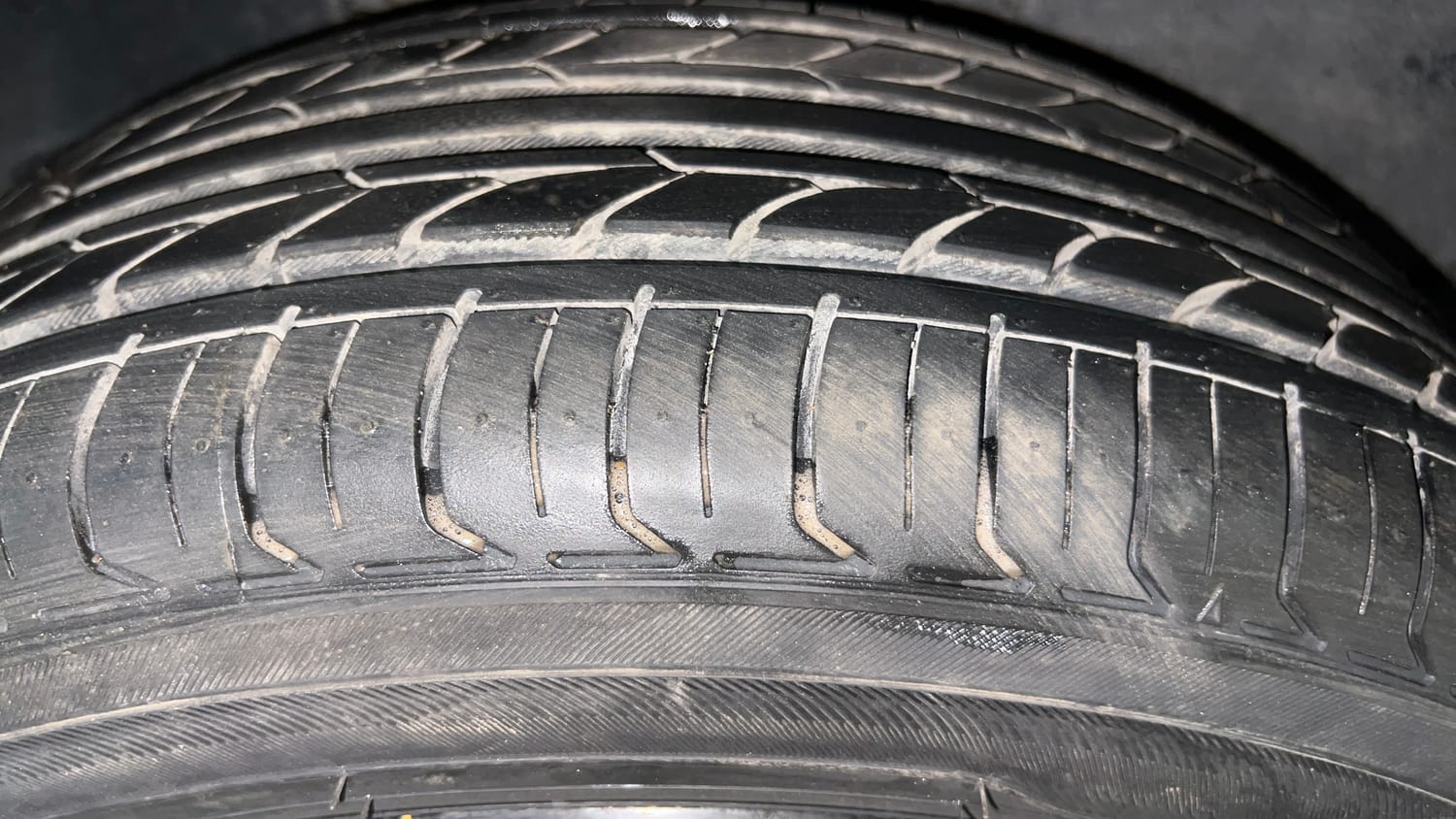Used 2022 Tata Punch Creative MT Petrol Manual tyres RIGHT REAR TYRE TREAD VIEW