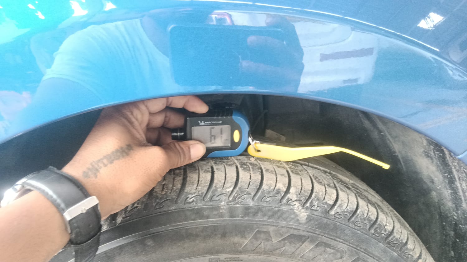 Used 2026 Tata Tiago XZ Plus CNG Cng Manual tyres RIGHT FRONT TYRE TREAD VIEW