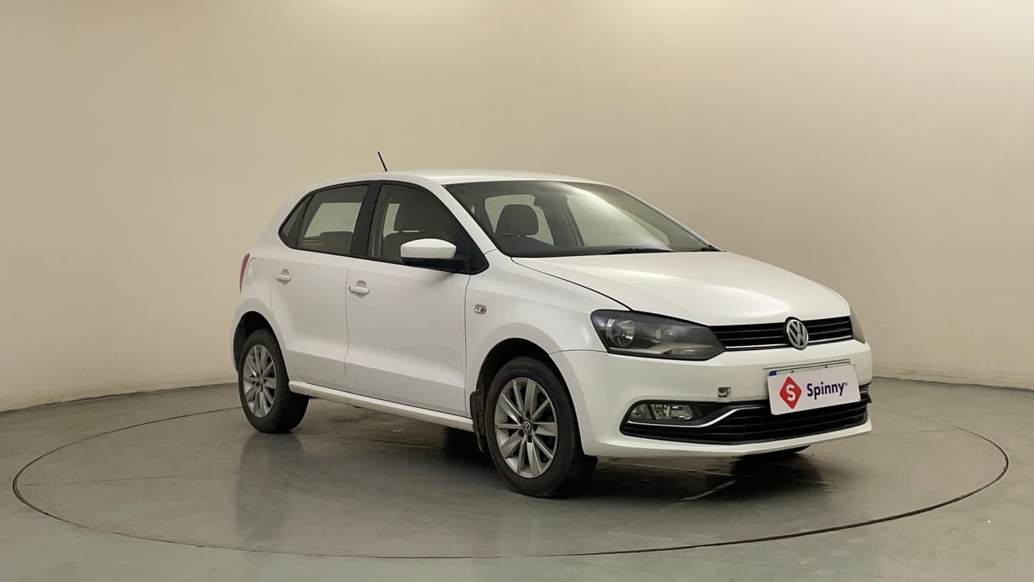 Used 2014 Volkswagen Polo Highline1.5L (D) Diesel Manual exterior RIGHT FRONT CORNER VIEW