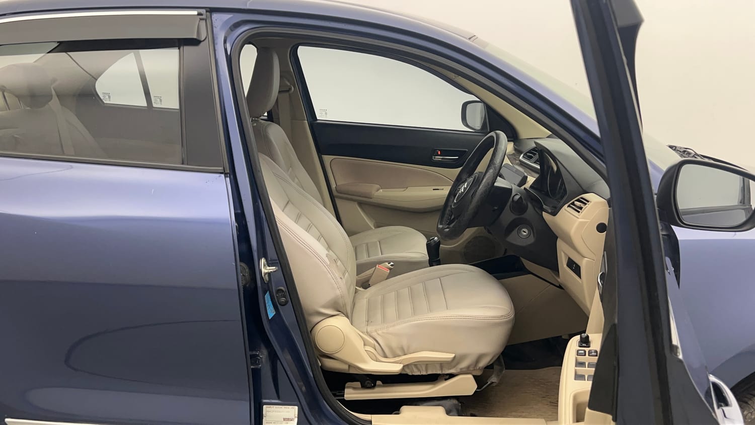 Used 2022 Maruti Suzuki Dzire VXi Petrol Manual interior RIGHT SIDE FRONT DOOR CABIN VIEW