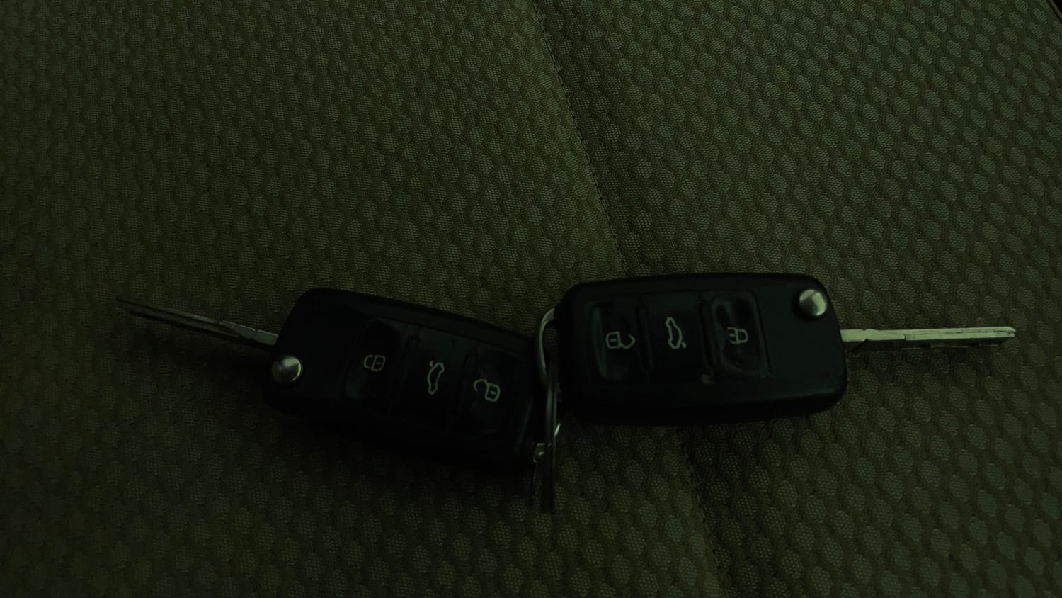 Used 2014 Volkswagen Polo Highline1.5L (D) Diesel Manual extra CAR KEY VIEW