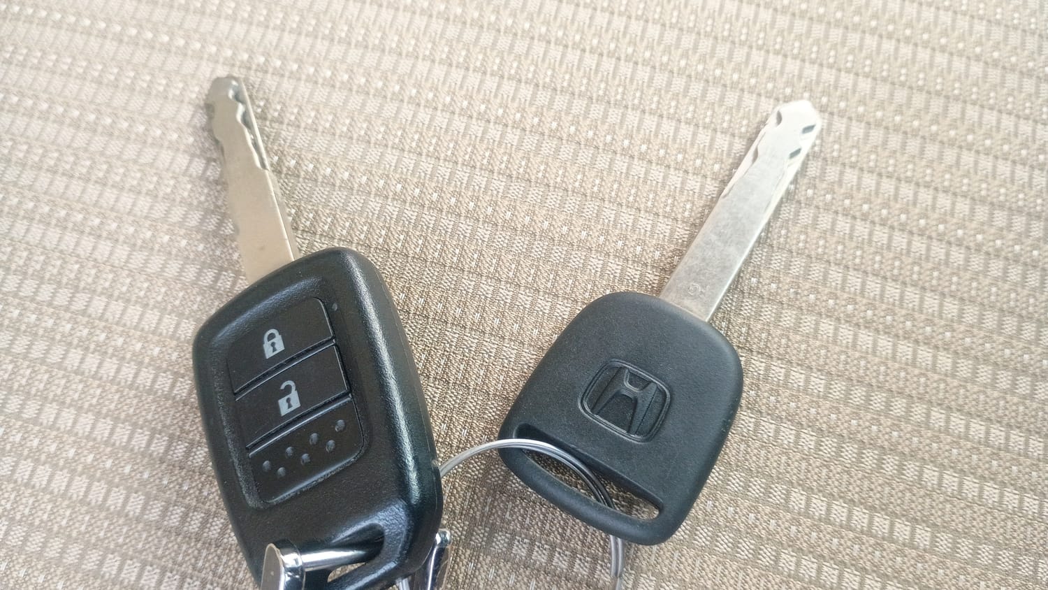 Used 2017 Honda Jazz V Petrol Petrol Manual extra CAR KEY VIEW