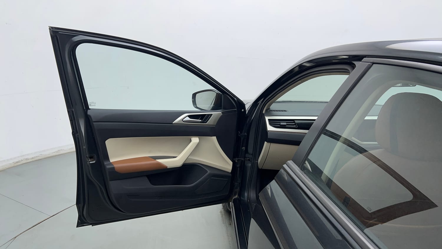 Used 2023 Volkswagen Virtus Highline 1.0 TSI AT Petrol Automatic interior LEFT FRONT DOOR OPEN VIEW