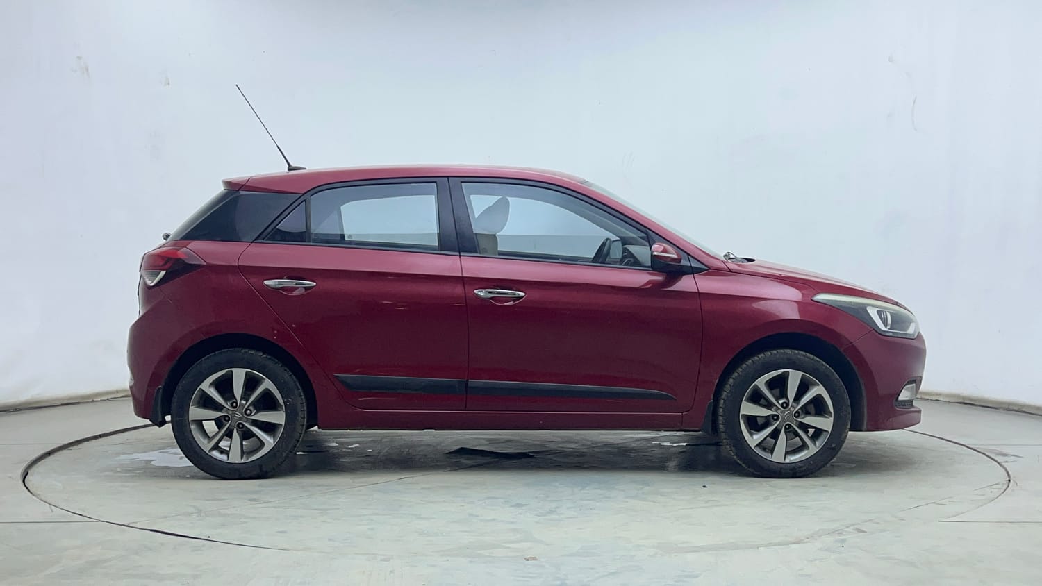 Used 2016 Hyundai Elite i20 Asta 1.2 Petrol Manual exterior RIGHT SIDE VIEW
