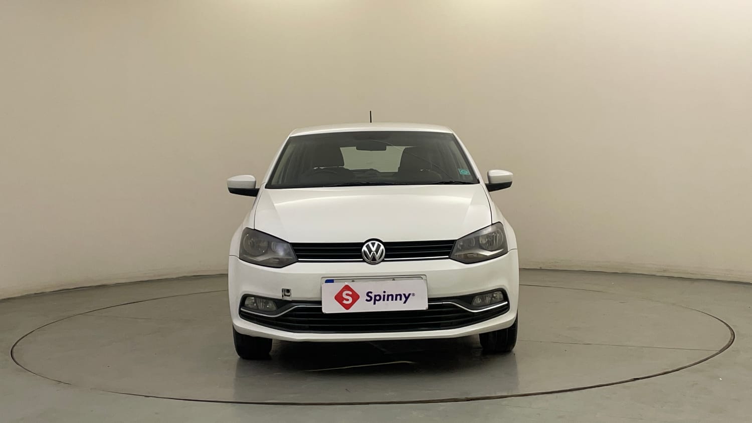 Used 2014 Volkswagen Polo Highline1.5L (D) Diesel Manual exterior FRONT VIEW