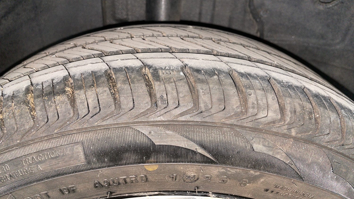 Used 2022 Tata Altroz XT Diesel Diesel Manual tyres RIGHT REAR TYRE TREAD VIEW