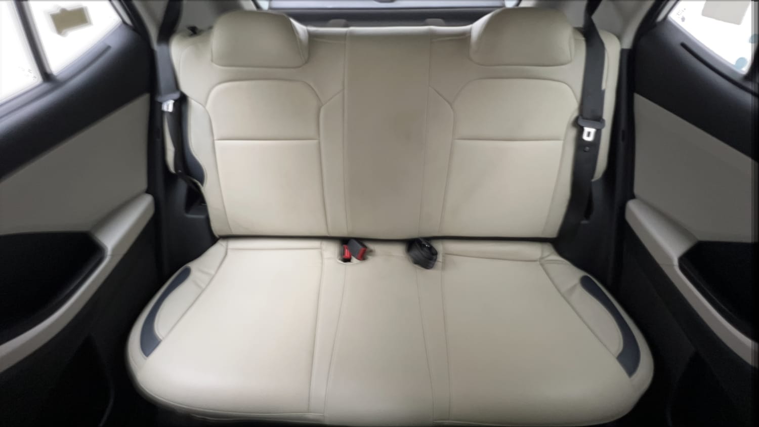 Used 2022 Hyundai Creta S 1.5 Petrol iMT Petrol Manual interior REAR SEAT CONDITION VIEW