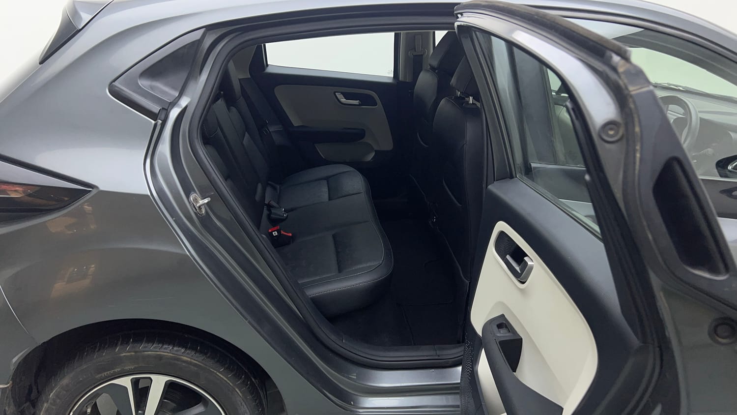 Used 2022 Tata Altroz XZ Plus i-Turbo Petrol Petrol Manual interior RIGHT SIDE REAR DOOR CABIN VIEW